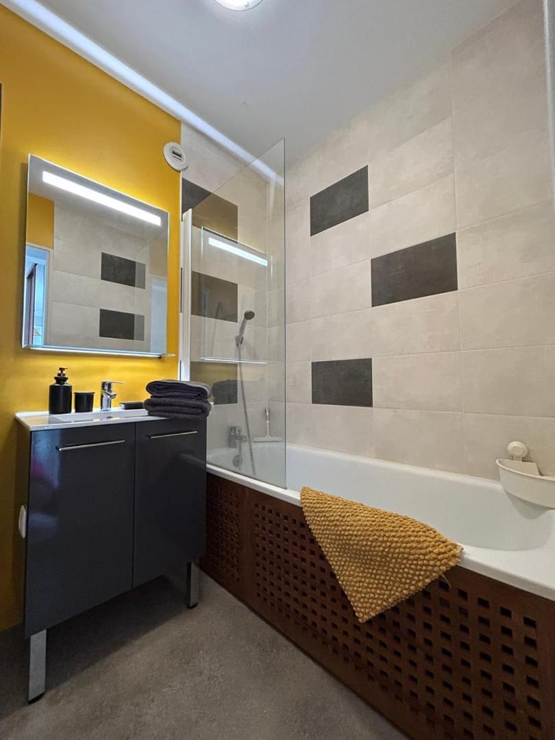 Apartamento The Belvedere: City Centre With Magnificent Views Poitiers Exterior foto