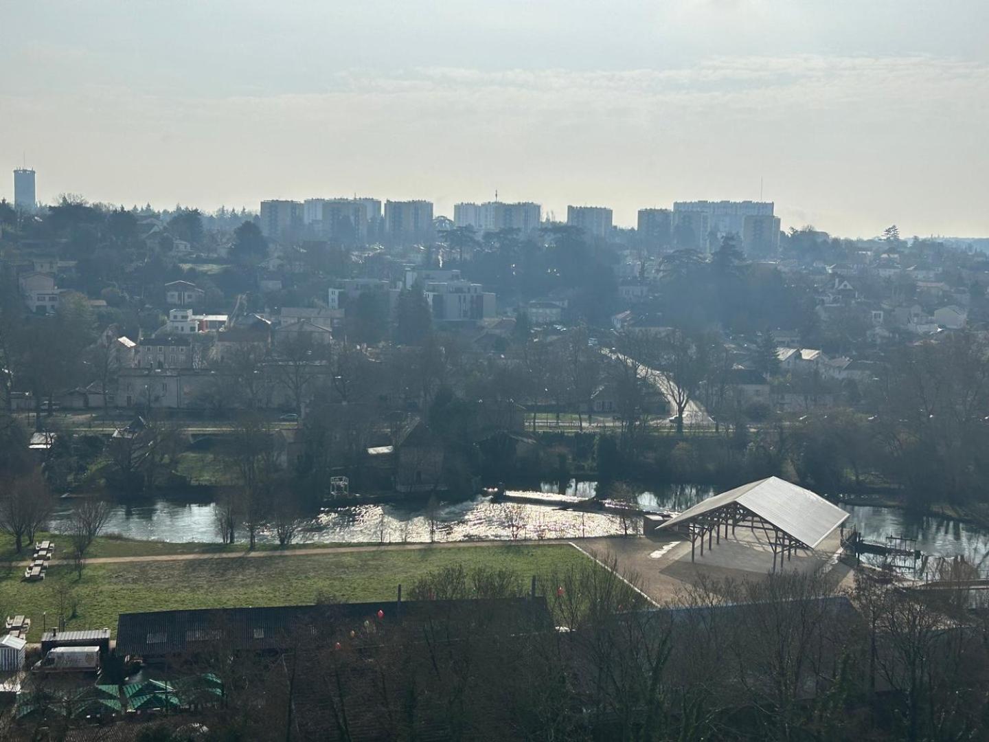 Apartamento The Belvedere: City Centre With Magnificent Views Poitiers Exterior foto
