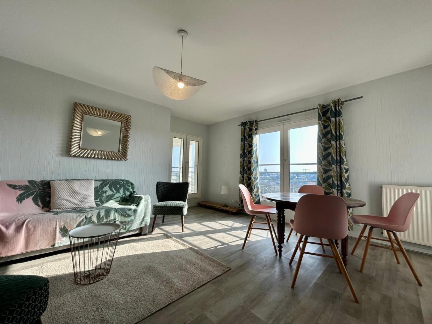 Apartamento The Belvedere: City Centre With Magnificent Views Poitiers Exterior foto