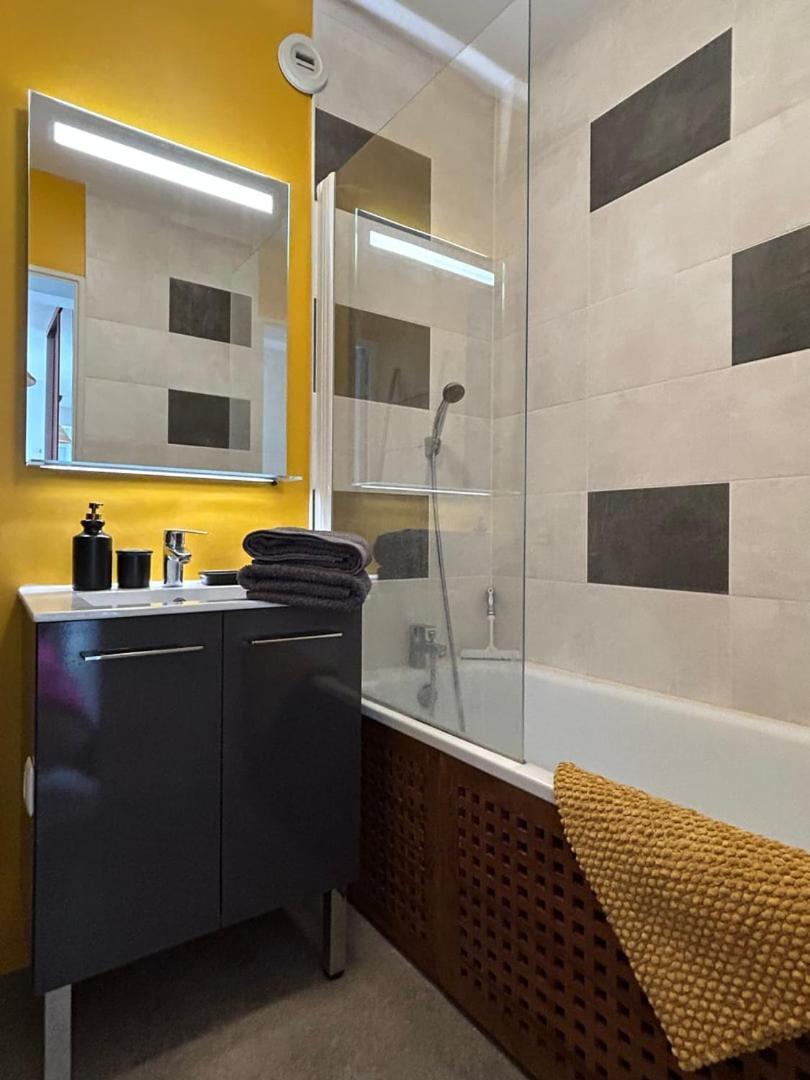 Apartamento The Belvedere: City Centre With Magnificent Views Poitiers Exterior foto