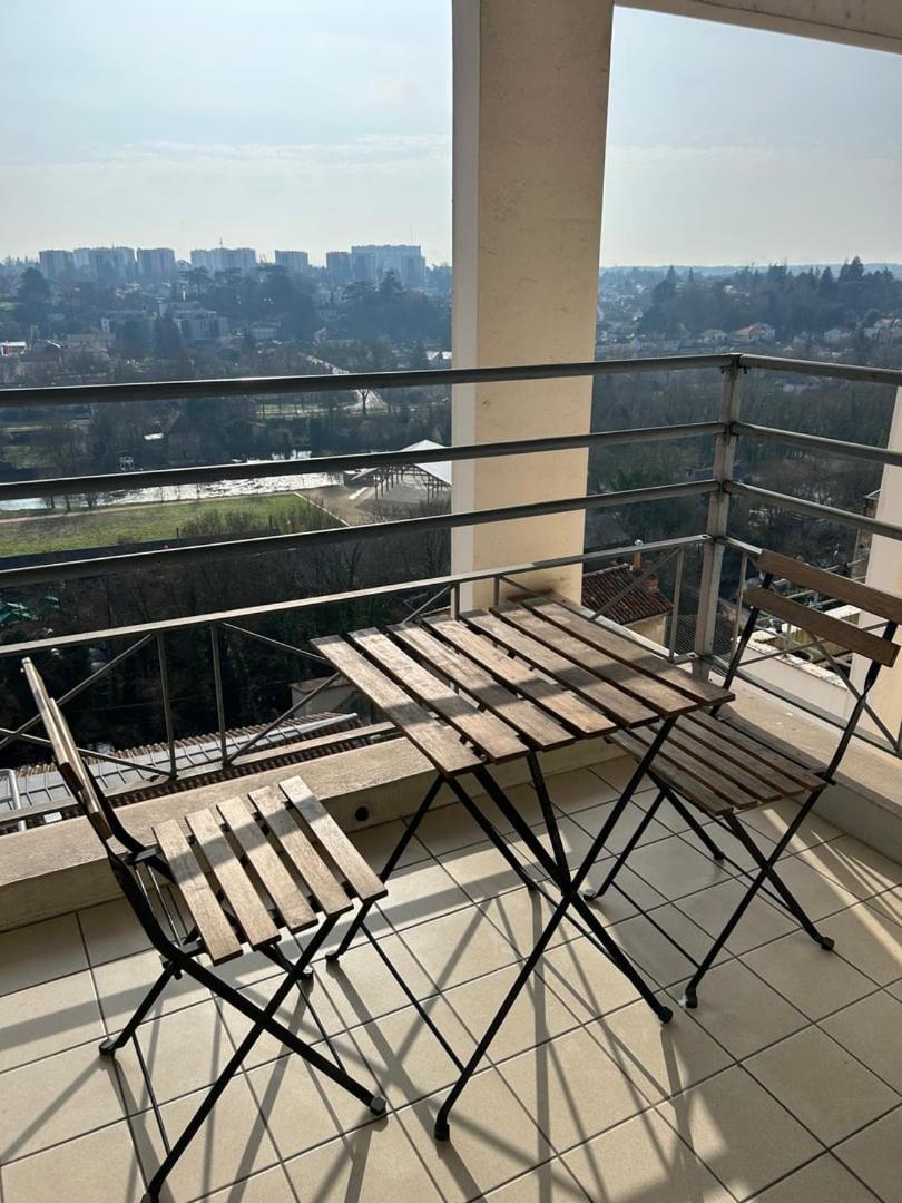 Apartamento The Belvedere: City Centre With Magnificent Views Poitiers Exterior foto